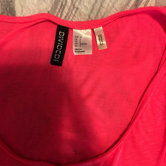 H&M tank top 🌵 - Picture 2 of 2